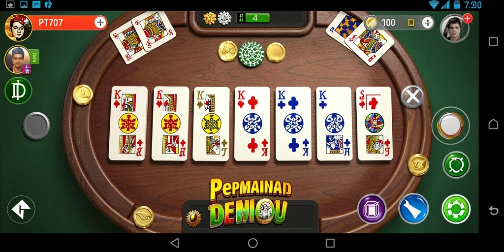 Screenshot gameplay PT707 menampilkan keseruan permainan Domino.